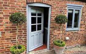 Topiary Barn - Stylish Accommodation In Rutland